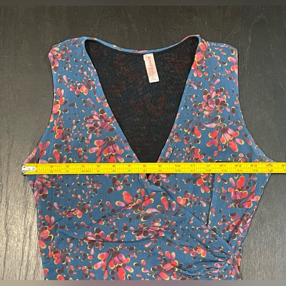Sweet Pea by Staci Frati Sleeveless Mesh Floral Top Blouse Size Large - Picture 2 of 5